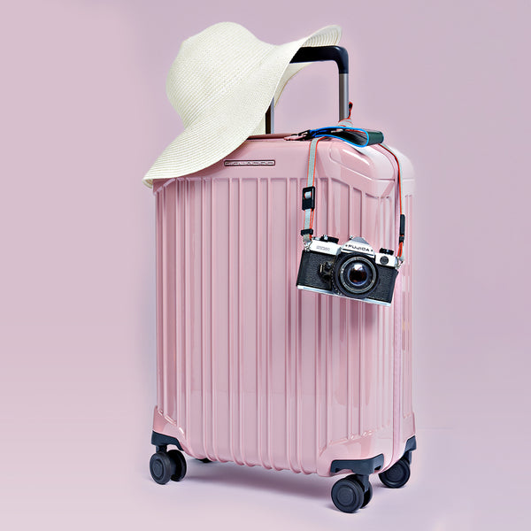 The Ultimate Guide to Traveling Light: Tips for Minimalist Travellers