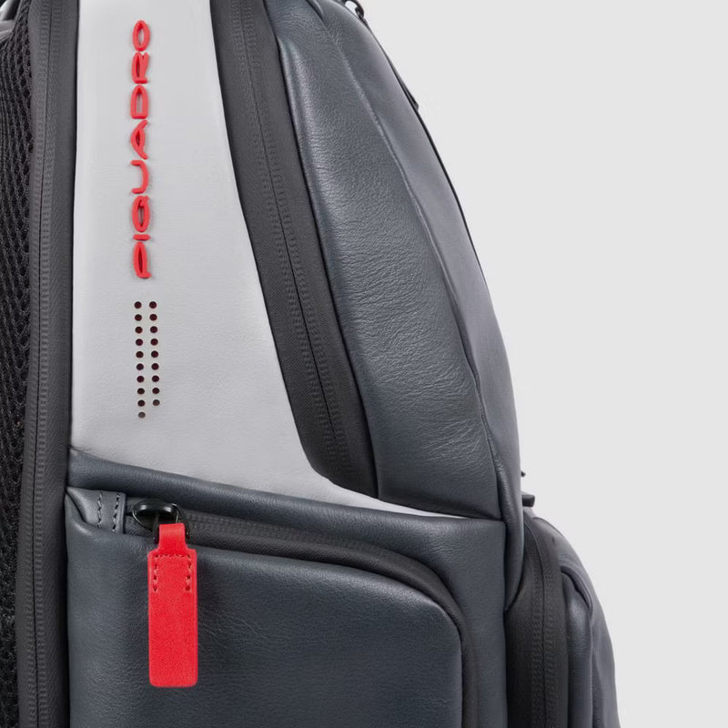 15.6" laptop backpack with BagMotic LED